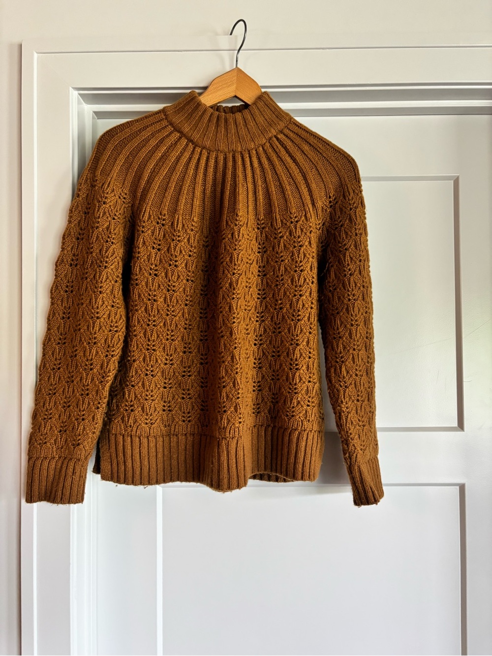 Madewell Ribbed Yoke Cable Knit Turtleneck Sweater - Cognac